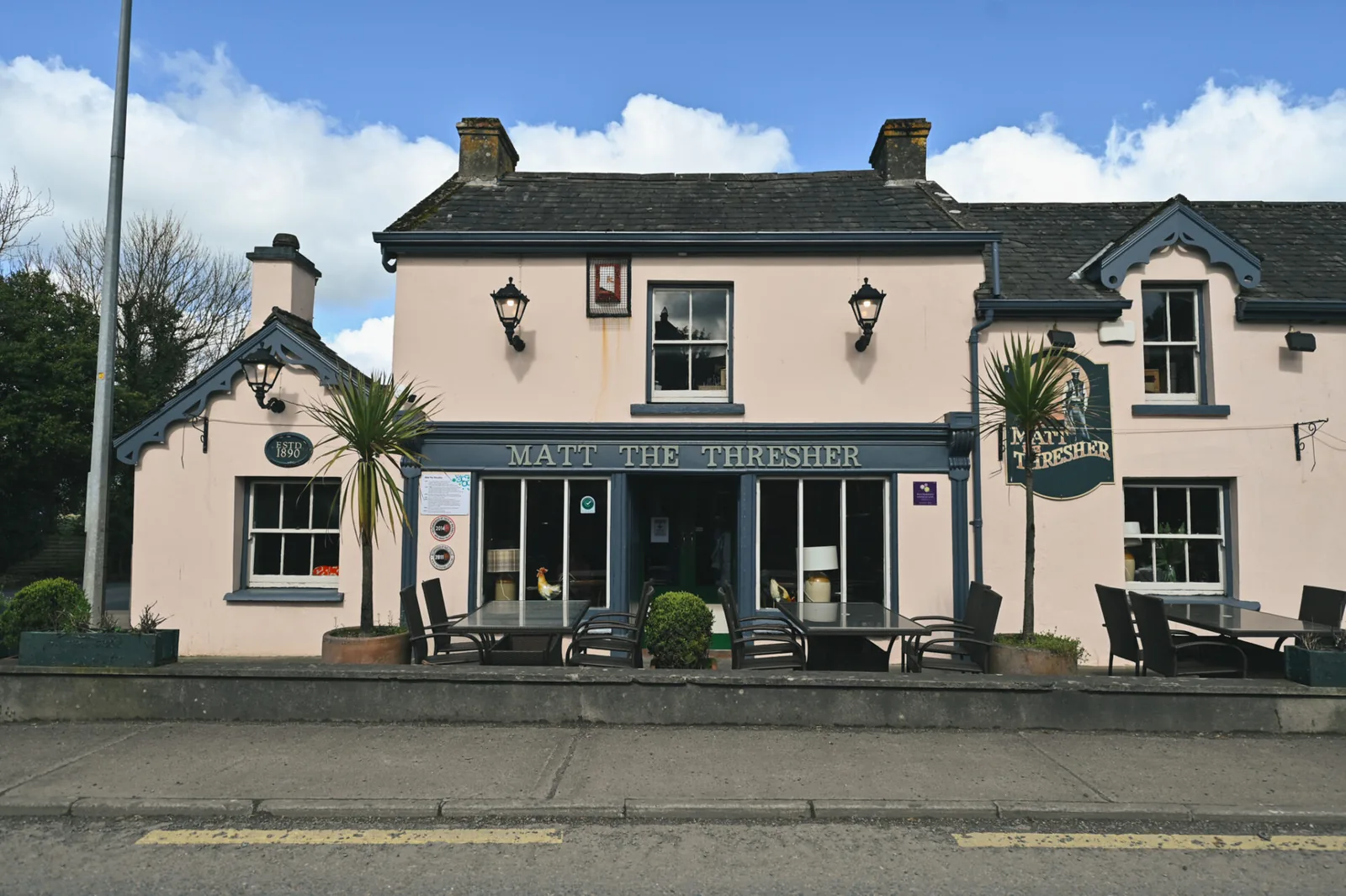 Matt the Thresher Inn exterior in Birdhill